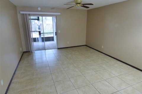 Appartement à louer à Apopka, Floride: 2 chambres, 90.12 m2 № 2405698 - photo 2