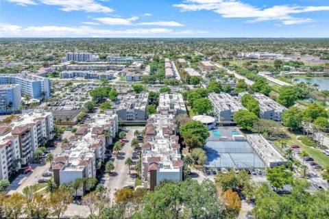Condo in Cutler Bay, Florida, 1 bedroom  № 2181783 - photo 10