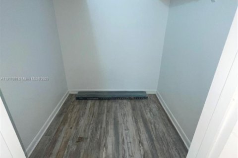 Condo in North Palm Beach, Florida, 2 bedrooms  № 1967966 - photo 19