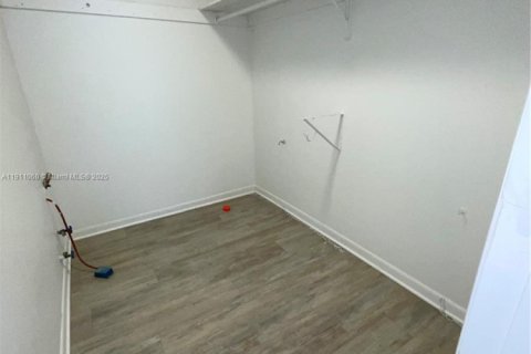 Condo in North Palm Beach, Florida, 2 bedrooms  № 1967966 - photo 22