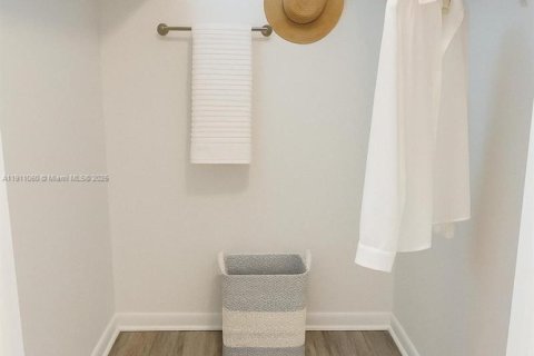 Condo in North Palm Beach, Florida, 2 bedrooms  № 1967966 - photo 18