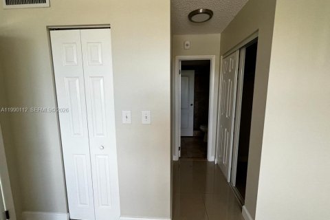 Copropriété à vendre à North Miami Beach, Floride: 1 chambre, 61.13 m2 № 2052044 - photo 7