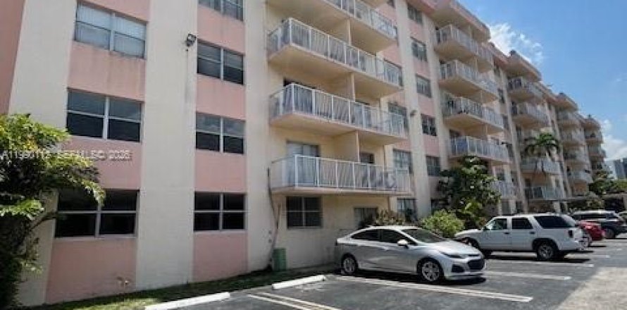 Condo à North Miami Beach, Floride, 1 chambre № 2052044