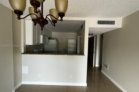 Copropriété à vendre à North Miami Beach, Floride: 1 chambre, 61.13 m2 № 2052044 - photo 4