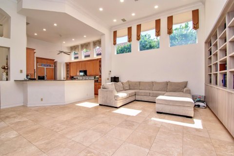 House in Boca Raton, Florida 5 bedrooms, 347.45 sq.m. № 1224784 - photo 1