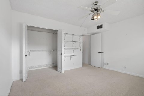 Condominio en venta en Coconut Creek, Florida, 2 dormitorios, 107.77 m2 № 2181717 - foto 13