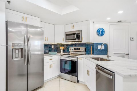 Copropriété à louer à Hutchinson Island South, Floride: 2 chambres, 110.27 m2 № 2153916 - photo 5