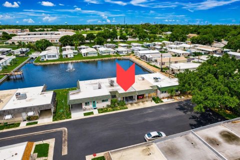 House in Dunedin, Florida 1 bedroom, 77.85 sq.m. № 2219683 - photo 5