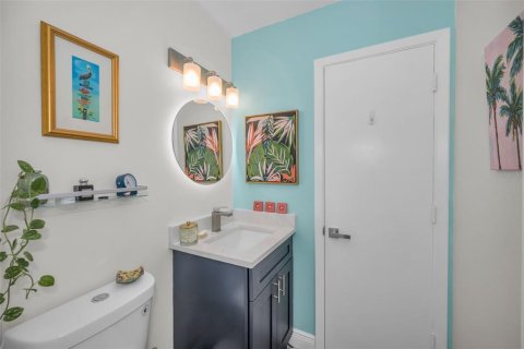 House in Dunedin, Florida 1 bedroom, 77.85 sq.m. № 2219683 - photo 21