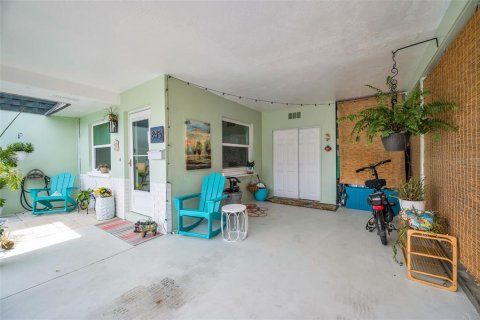 House in Dunedin, Florida 1 bedroom, 77.85 sq.m. № 2219683 - photo 6