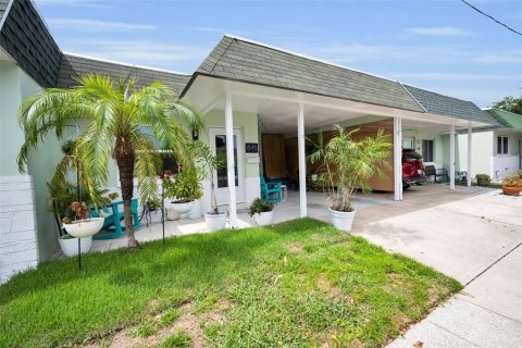 House in Dunedin, Florida 1 bedroom, 77.85 sq.m. № 2219683 - photo 3