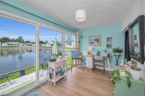 House in Dunedin, Florida 1 bedroom, 77.85 sq.m. № 2219683 - photo 22