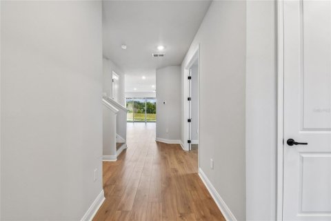House in Mount Dora, Florida 4 bedrooms, 209.12 sq.m. № 2094625 - photo 3