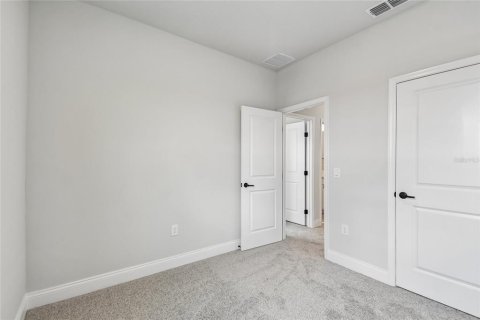 House in Mount Dora, Florida 4 bedrooms, 209.12 sq.m. № 2094625 - photo 30