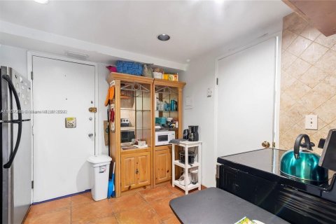 Condominio en venta en North Miami Beach, Florida, 2 dormitorios, 109.44 m2 № 1842368 - foto 18