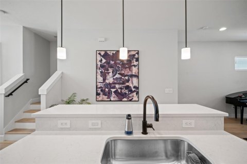 Adosado en alquiler en Tampa, Florida, 3 dormitorios, 194.82 m2 № 1903881 - foto 9