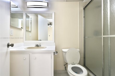 Townhouse in North Lauderdale, Florida 2 bedrooms, 142.14 sq.m. № 1754263 - photo 12