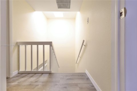 Townhouse in North Lauderdale, Florida 2 bedrooms, 142.14 sq.m. № 1754263 - photo 7