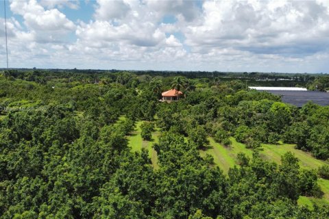 Villa ou maison à vendre à Homestead, Floride: 2 chambres, 82.59 m2 № 1941535 - photo 18