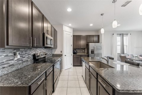 Casa en venta en Winter Haven, Florida, 3 dormitorios, 134.71 m2 № 1907532 - foto 7
