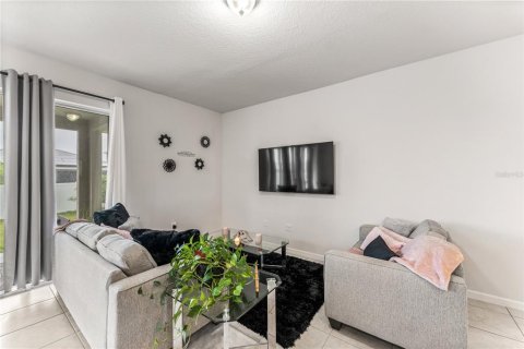 Casa en venta en Winter Haven, Florida, 3 dormitorios, 134.71 m2 № 1907532 - foto 10