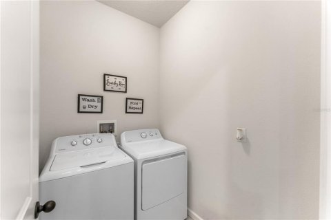 Casa en venta en Winter Haven, Florida, 3 dormitorios, 134.71 m2 № 1907532 - foto 16