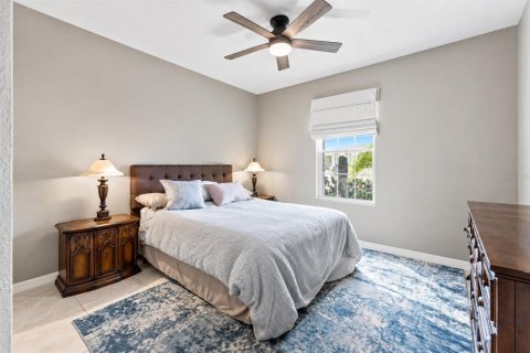 House in Lutz, Florida 4 bedrooms, 256.6 sq.m. № 2429299 - photo 27