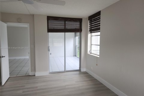 Condo in Davie, Florida, 3 bedrooms  № 1833797 - photo 8