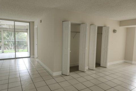 Condo in Davie, Florida, 3 bedrooms  № 1833797 - photo 18