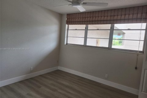 Condo in Davie, Florida, 3 bedrooms  № 1833797 - photo 6