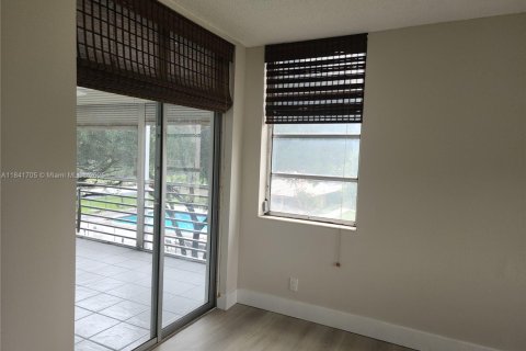 Condo in Davie, Florida, 3 bedrooms  № 1833797 - photo 9