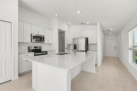 Villa ou maison à vendre à Palm Bay, Floride: 3 chambres, 134.8 m2 № 2393935 - photo 9