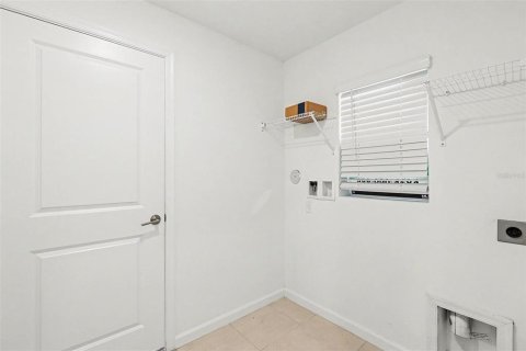 Villa ou maison à vendre à Palm Bay, Floride: 3 chambres, 134.8 m2 № 2393935 - photo 15