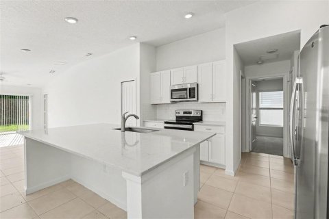 Villa ou maison à vendre à Palm Bay, Floride: 3 chambres, 134.8 m2 № 2393935 - photo 16