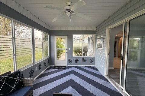 House in Summerfield, Florida 2 bedrooms, 120.4 sq.m. № 2391585 - photo 12