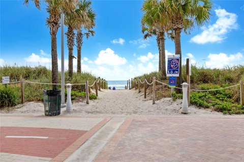 Condominio en venta en Miami Beach, Florida, 37.16 m2 № 1864698 - foto 9