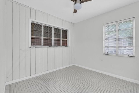 House in Saint Petersburg, Florida 2 bedrooms, 81.2 sq.m. № 1873698 - photo 16