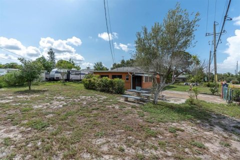 House in Saint Petersburg, Florida 2 bedrooms, 81.2 sq.m. № 1873698 - photo 25