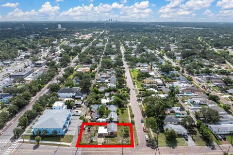 House in Saint Petersburg, Florida 2 bedrooms, 81.2 sq.m. № 1873698 - photo 21