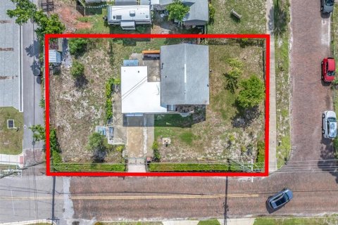 House in Saint Petersburg, Florida 2 bedrooms, 81.2 sq.m. № 1873698 - photo 2