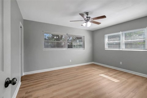 Villa ou maison à vendre à Winter Haven, Floride: 3 chambres, 144.56 m2 № 2415054 - photo 8
