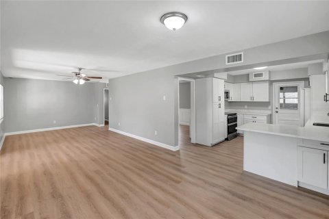 Villa ou maison à vendre à Winter Haven, Floride: 3 chambres, 144.56 m2 № 2415054 - photo 25