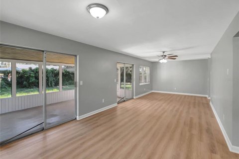 Villa ou maison à vendre à Winter Haven, Floride: 3 chambres, 144.56 m2 № 2415054 - photo 26