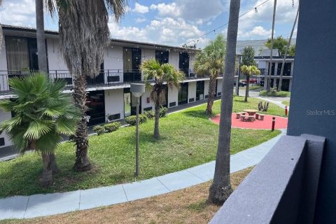 Immobilier commercial à vendre à Orlando, Floride: 10 chambres, 339.84 m2 № 2329572 - photo 9