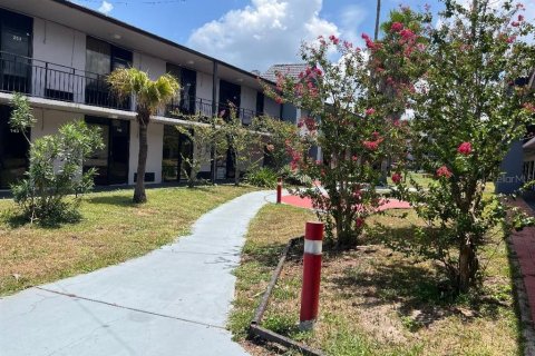Immobilier commercial à vendre à Orlando, Floride: 10 chambres, 339.84 m2 № 2329572 - photo 6
