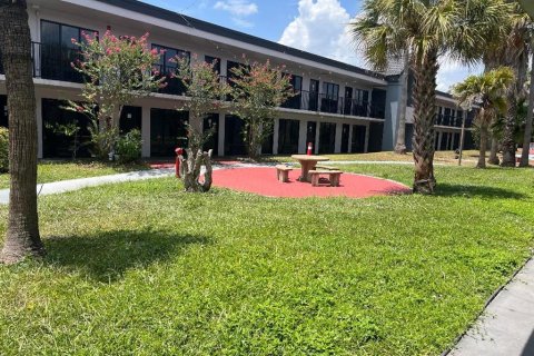 Immobilier commercial à vendre à Orlando, Floride: 10 chambres, 339.84 m2 № 2329572 - photo 7