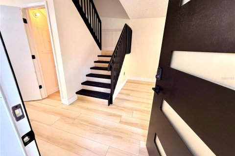 Townhouse in Palm Harbor, Florida 2 bedrooms, 124.86 sq.m. № 2381192 - photo 3