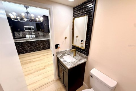 Townhouse in Palm Harbor, Florida 2 bedrooms, 124.86 sq.m. № 2381192 - photo 22