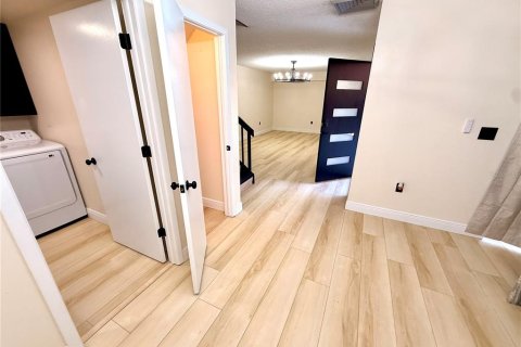 Townhouse in Palm Harbor, Florida 2 bedrooms, 124.86 sq.m. № 2381192 - photo 21