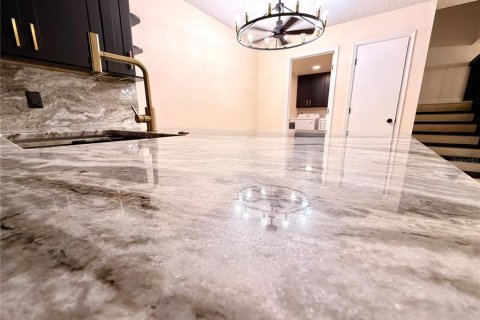 Townhouse in Palm Harbor, Florida 2 bedrooms, 124.86 sq.m. № 2381192 - photo 17